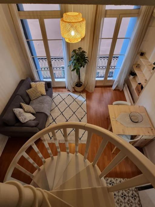 Le Dali-Duplex Au Pied De Castillet Перпинян Екстериор снимка